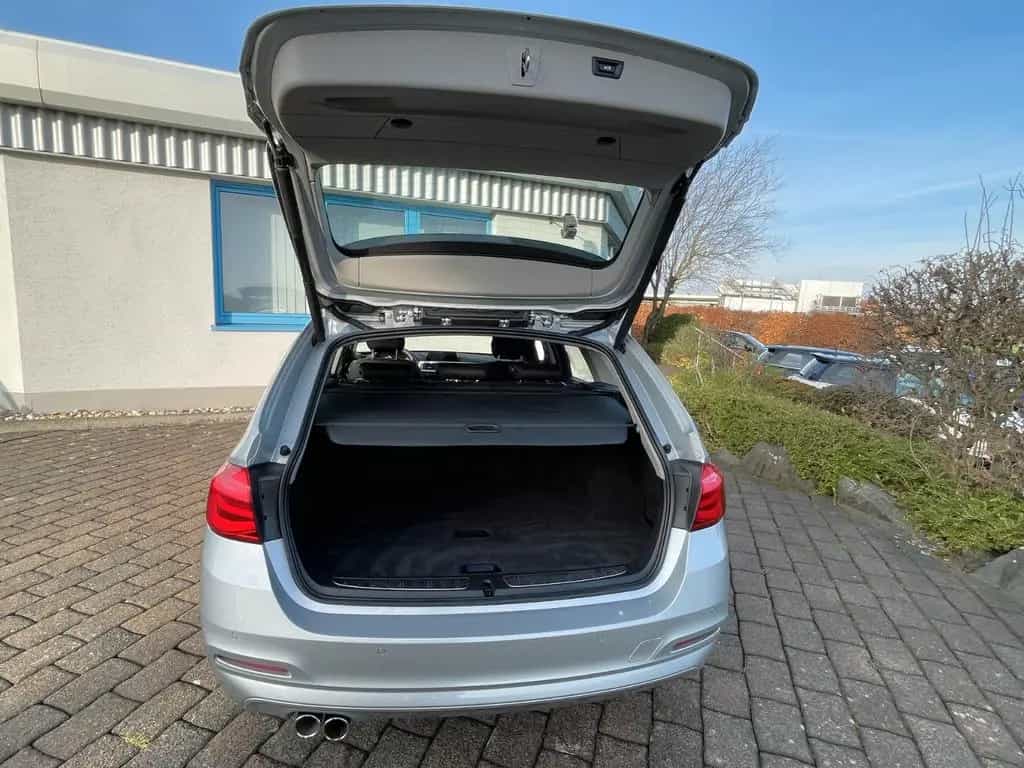 BMW 3 Series 320i Touring Autom. Advantage LED Navi 04/2019-photo-12
