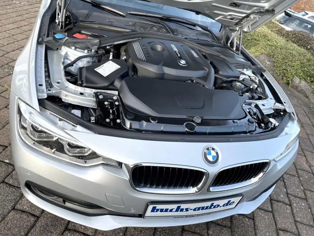 BMW 3 Series 320i Touring Autom. Advantage LED Navi 04/2019-photo-15