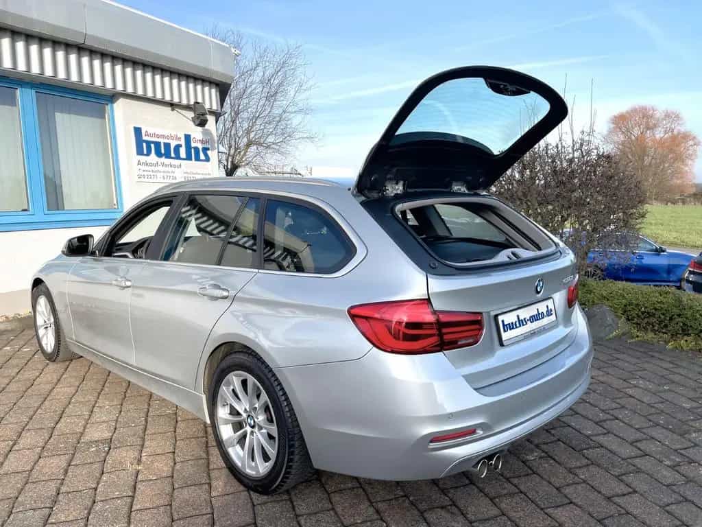 BMW 3 Series 320i Touring Autom. Advantage LED Navi 04/2019-photo-4