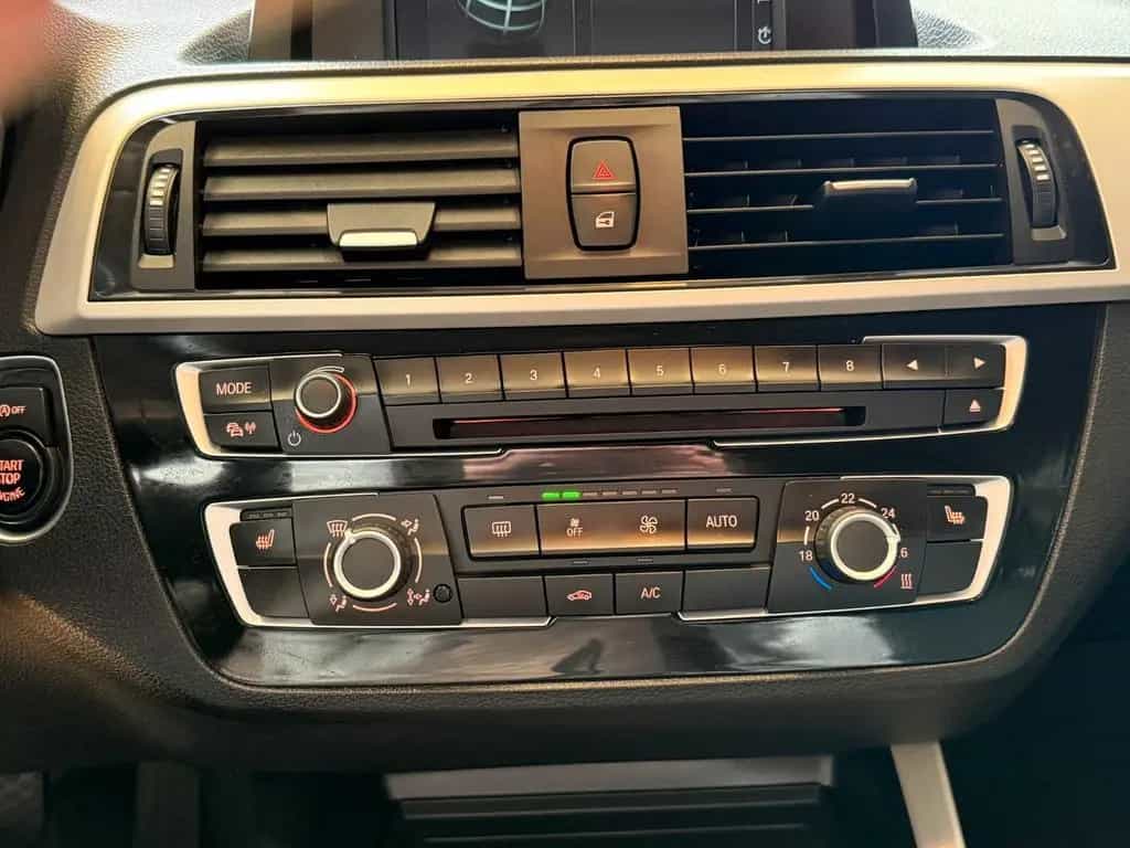 BMW 1 Series 118 1 Limousine 5-trg. 118 i /52TKM/SHZ/MFL/Klim 12/2017-photo-20