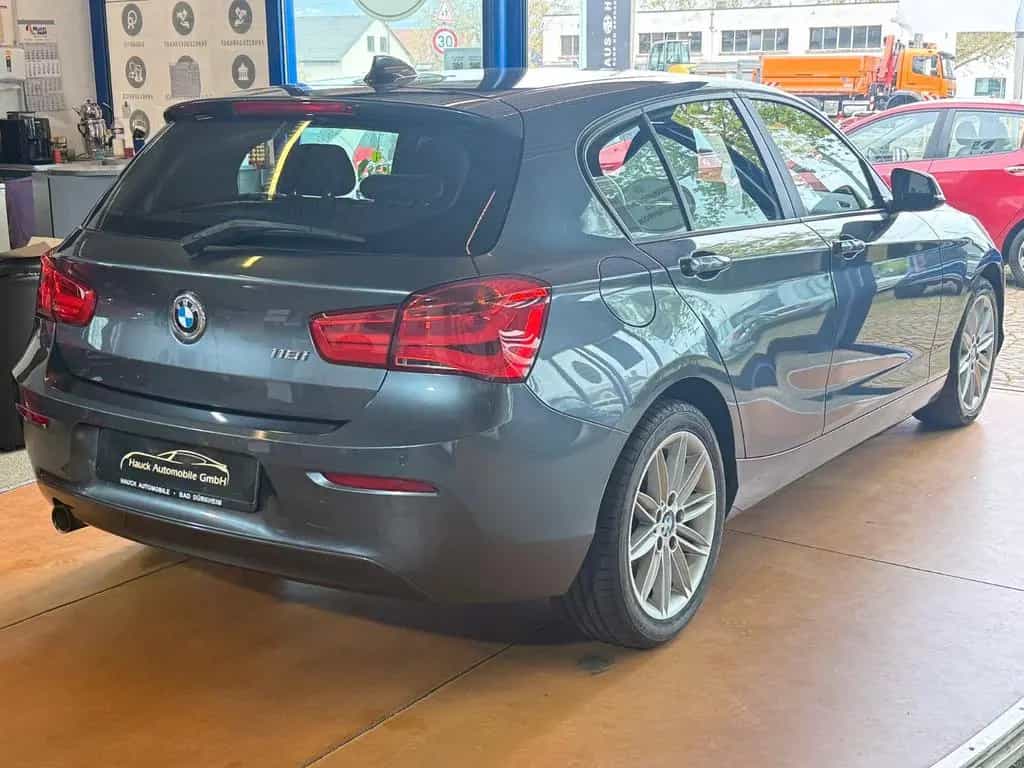 BMW 1 Series 118 1 Limousine 5-trg. 118 i /52TKM/SHZ/MFL/Klim 12/2017-photo-4