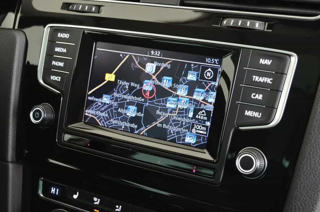 Volkswagen Golf VII Lim. R-Line Sport | LED | Navi | 19`Alu 01/2015-photo-19