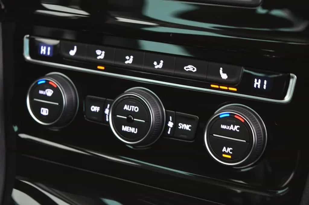 Volkswagen Golf VII Lim. R-Line Sport | LED | Navi | 19`Alu 01/2015-photo-20