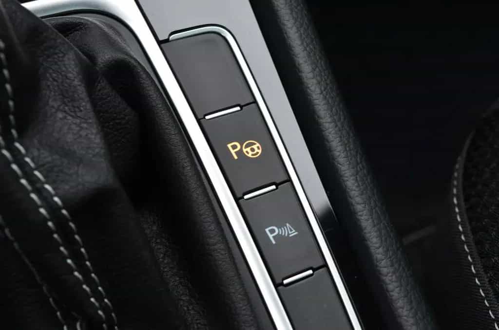 Volkswagen Golf VII Lim. R-Line Sport | LED | Navi | 19`Alu 01/2015-photo-23