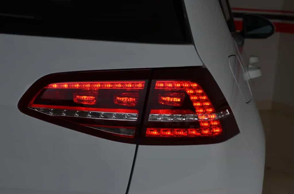 Volkswagen Golf VII Lim. R-Line Sport | LED | Navi | 19`Alu 01/2015-photo-9