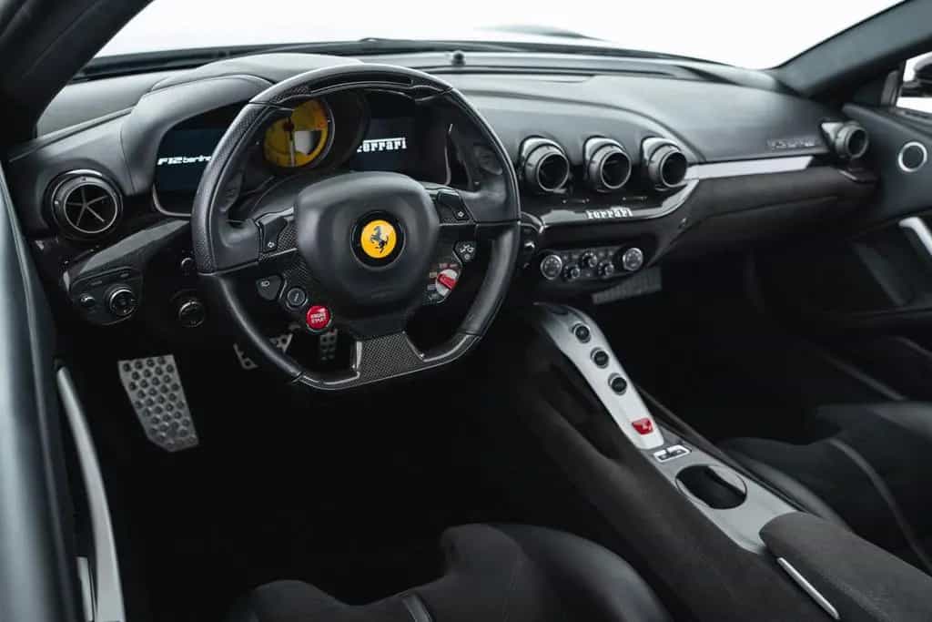 Ferrari F12 berlinetta 02/2013-photo-11