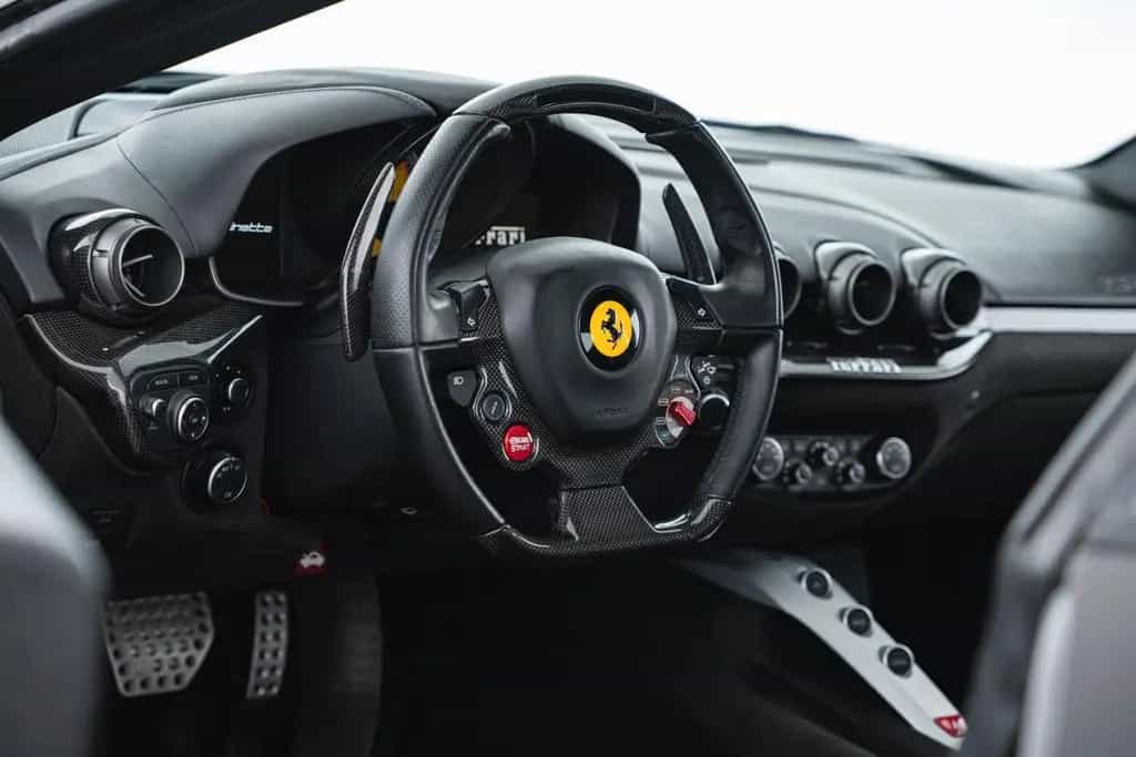 Ferrari F12 berlinetta 02/2013-photo-14