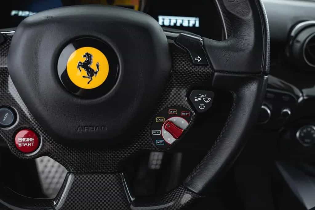 Ferrari F12 berlinetta 02/2013-photo-16