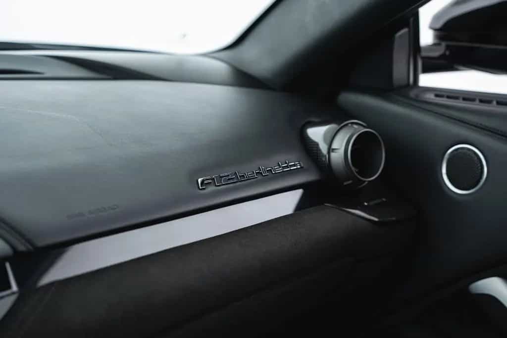 Ferrari F12 berlinetta 02/2013-photo-19