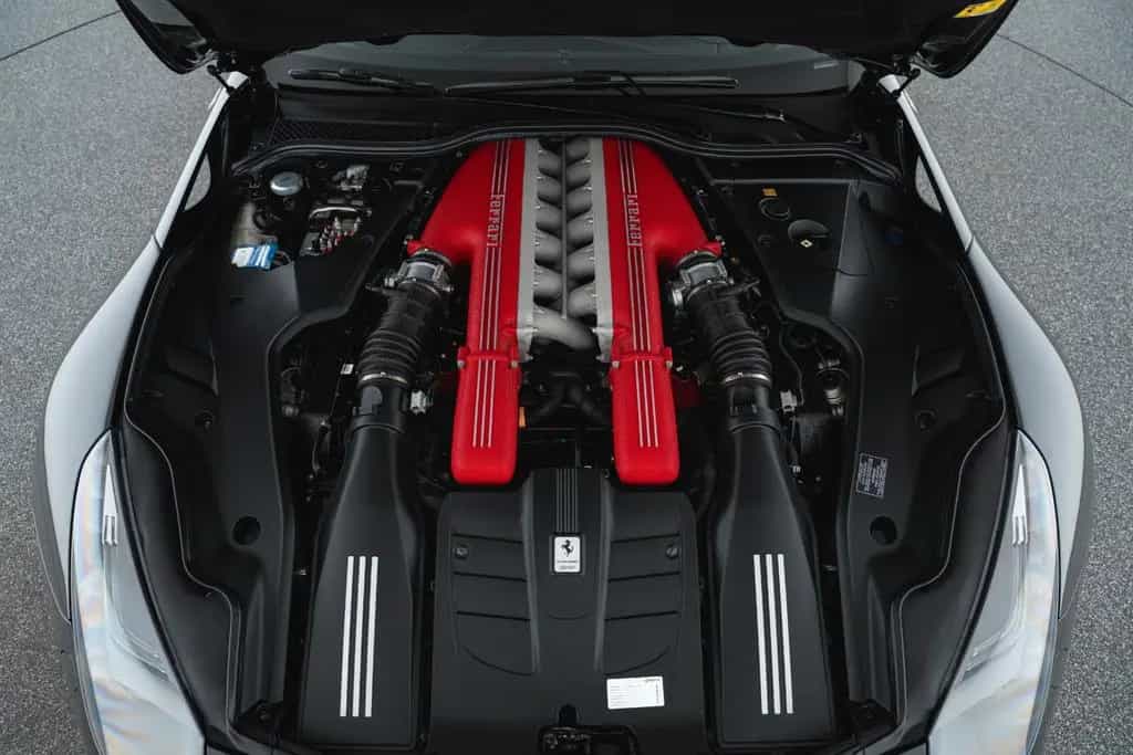 Ferrari F12 berlinetta 02/2013-photo-28