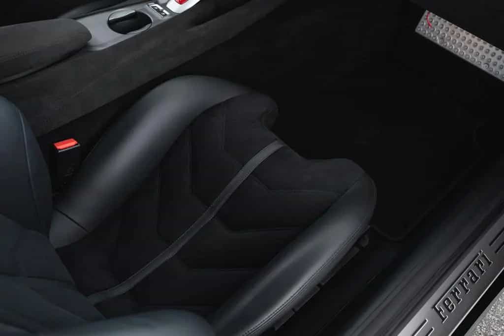 Ferrari F12 berlinetta 02/2013-photo-34