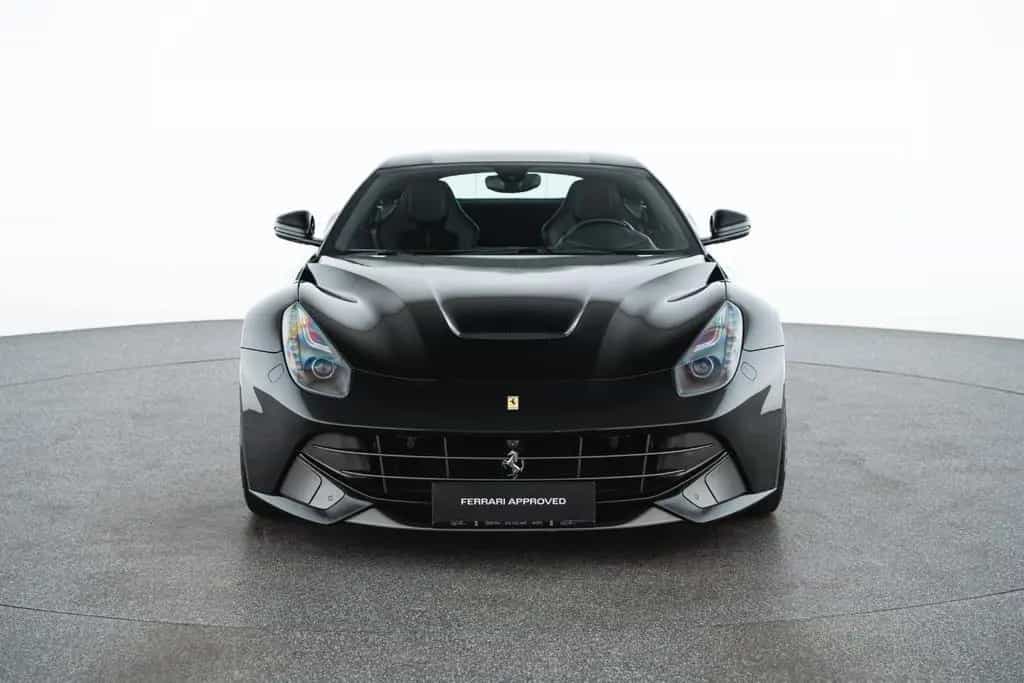 Ferrari F12 berlinetta 02/2013-photo-48