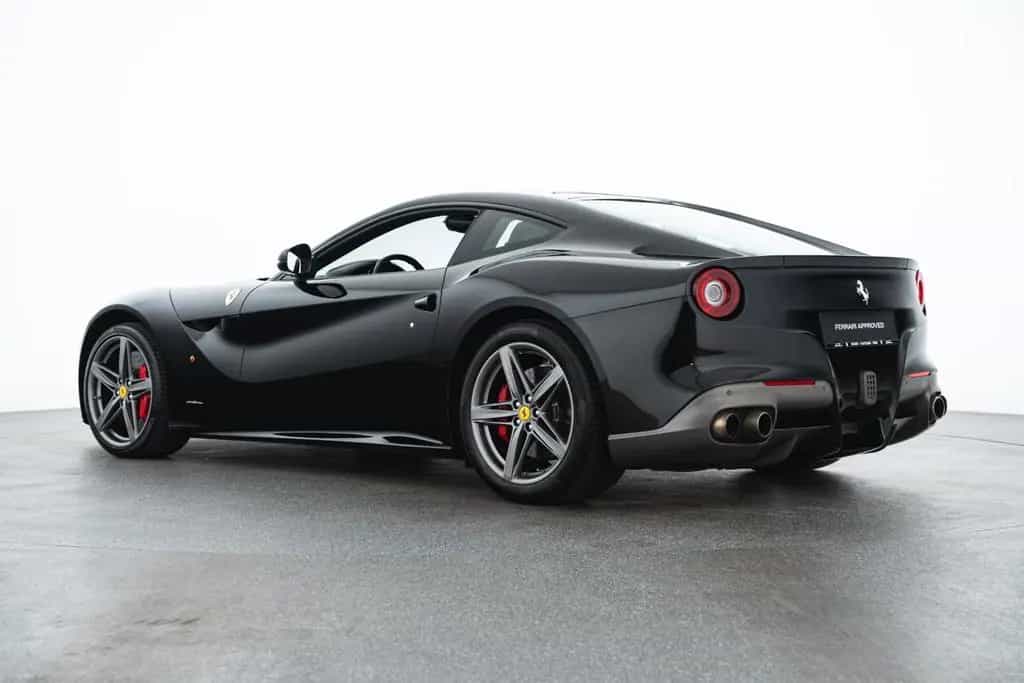 Ferrari F12 berlinetta 02/2013-photo-6