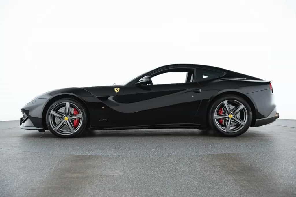 Ferrari F12 berlinetta 02/2013-photo-7