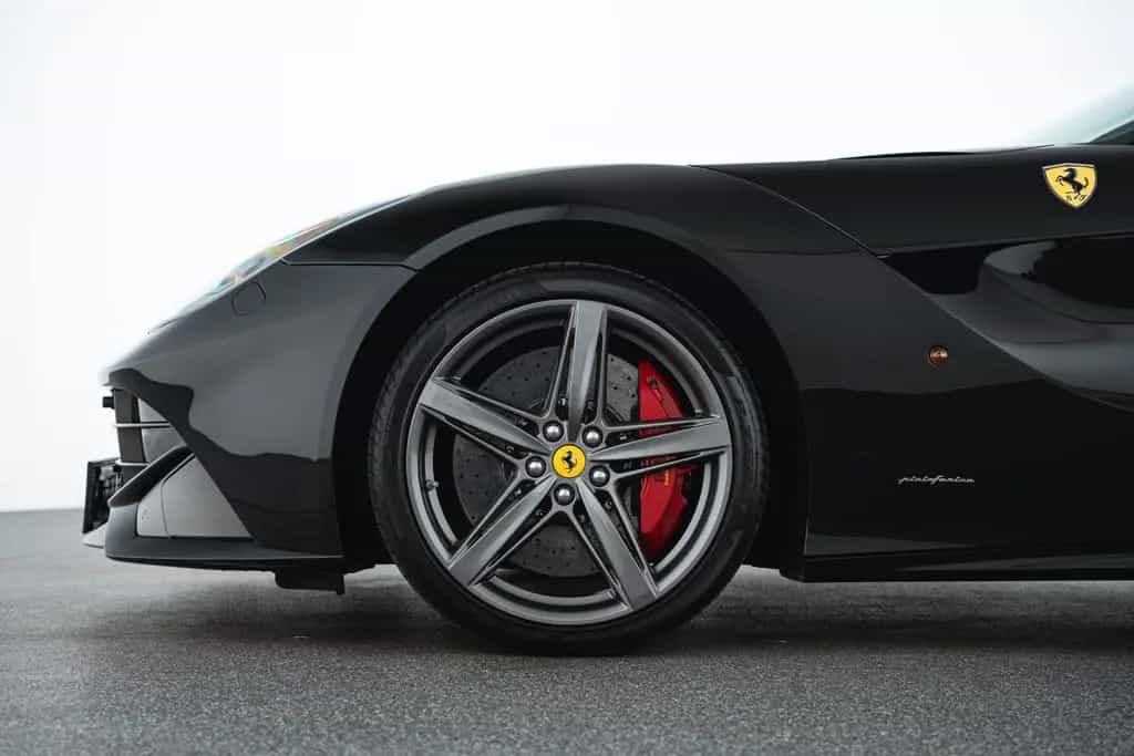 Ferrari F12 berlinetta 02/2013-photo-8