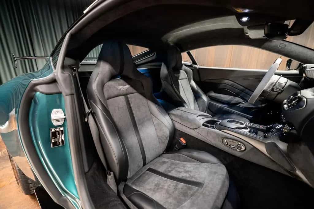 Aston Martin V8 Vantage 4.0 F1 Edition 04/2022-photo-17