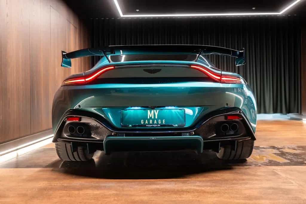 Aston Martin V8 Vantage 4.0 F1 Edition 04/2022-photo-2