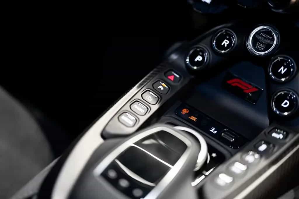 Aston Martin V8 Vantage 4.0 F1 Edition 04/2022-photo-20