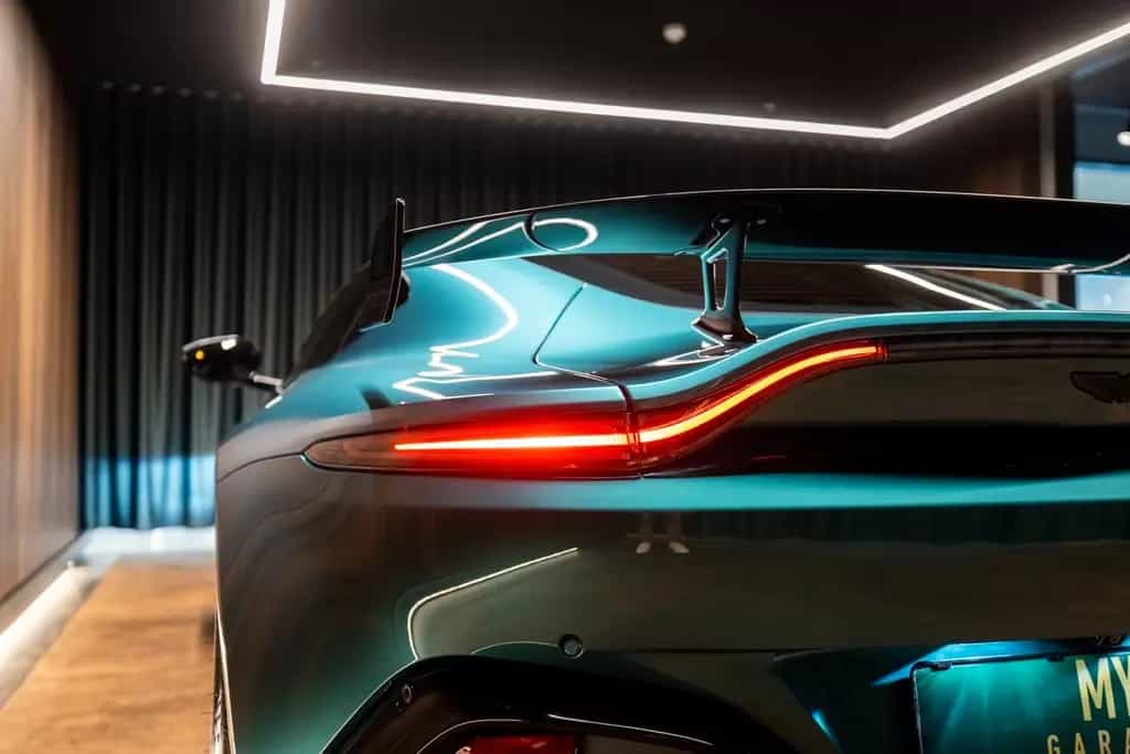 Aston Martin V8 Vantage 4.0 F1 Edition 04/2022-photo-8