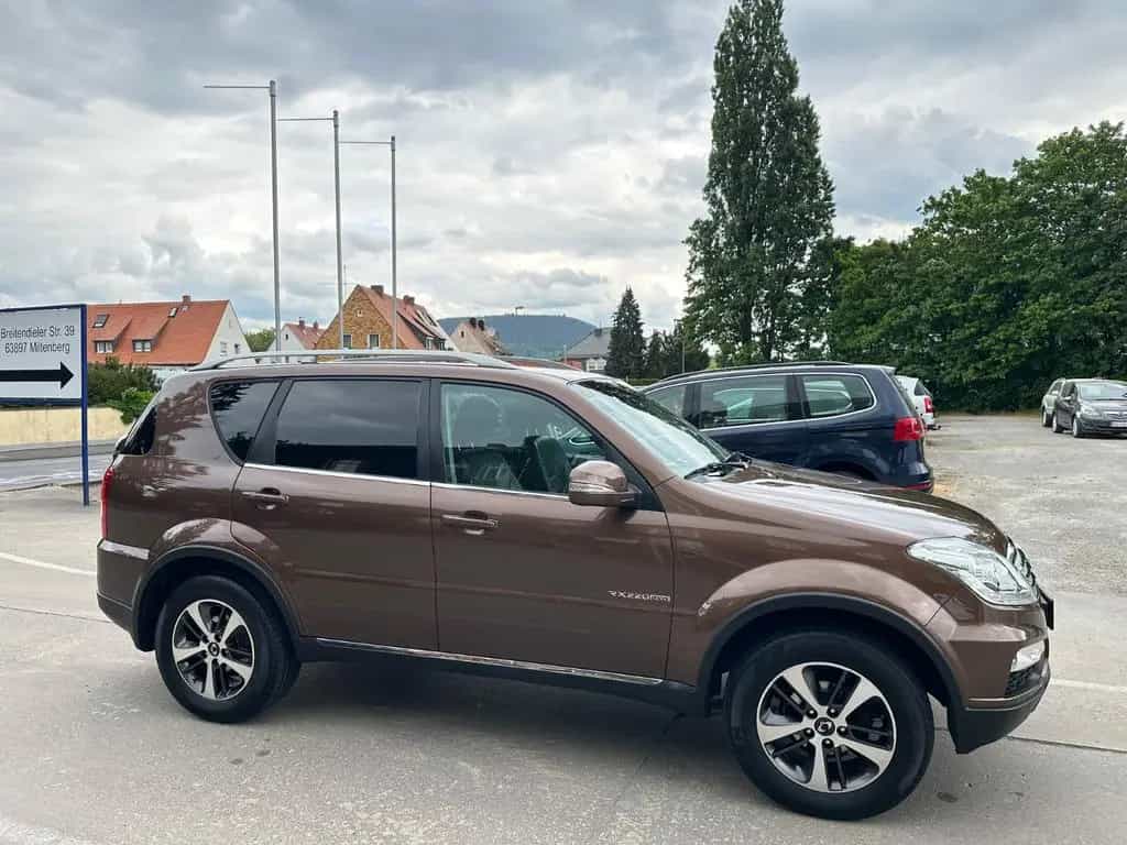 Ssangyong REXTON W Quartz 4WD/Automatik/AHK 3.5T/ 7 Sitzer 03/2017-photo-1