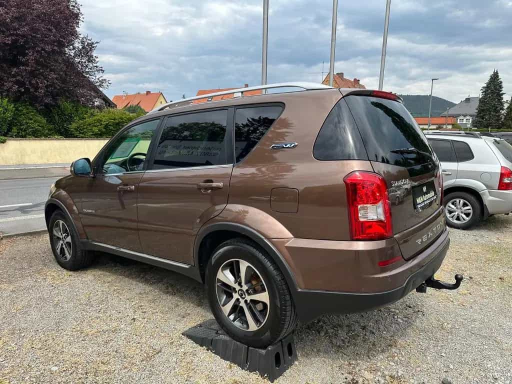 Ssangyong REXTON W Quartz 4WD/Automatik/AHK 3.5T/ 7 Sitzer 03/2017-photo-12