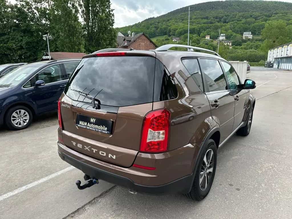 Ssangyong REXTON W Quartz 4WD/Automatik/AHK 3.5T/ 7 Sitzer 03/2017-photo-2