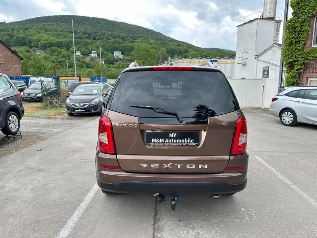 Ssangyong REXTON W Quartz 4WD/Automatik/AHK 3.5T/ 7 Sitzer 03/2017-photo-5