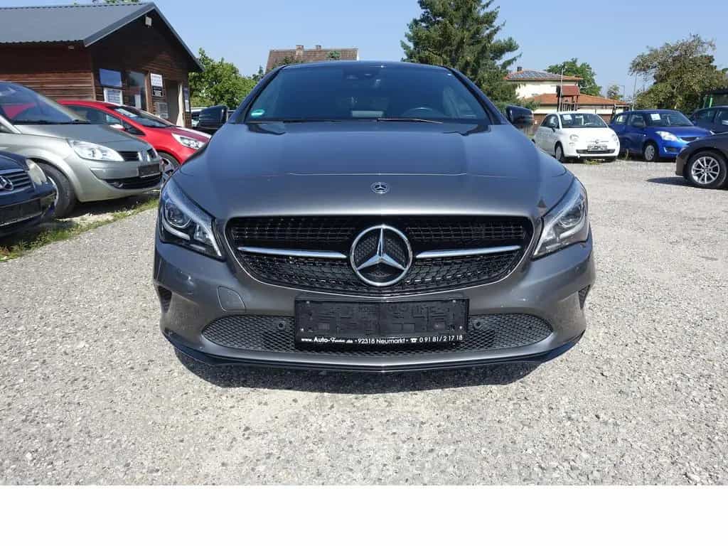 Mercedes-Benz CLA-Class 200 Shooting Brake Urban Style Edition LED P 11/2017-photo-1