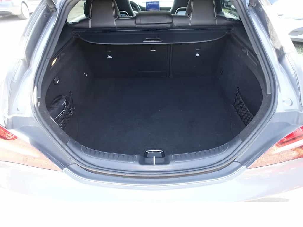Mercedes-Benz CLA-Class 200 Shooting Brake Urban Style Edition LED P 11/2017-photo-18