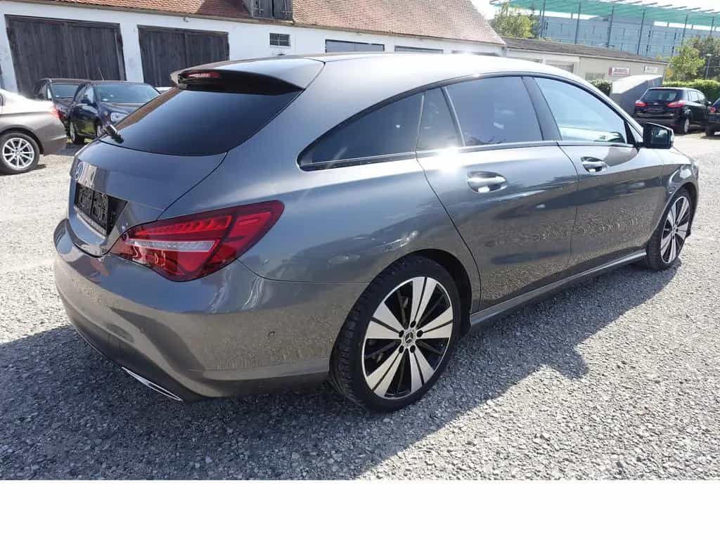 Mercedes-Benz CLA-Class 200 Shooting Brake Urban Style Edition LED P 11/2017-photo-3