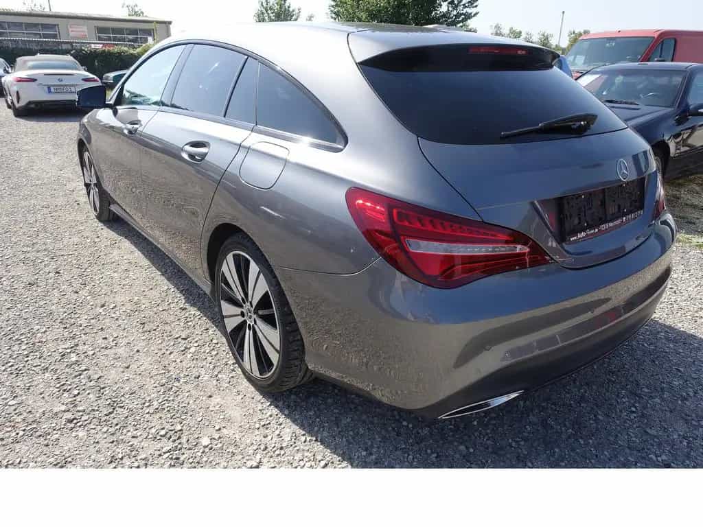 Mercedes-Benz CLA-Class 200 Shooting Brake Urban Style Edition LED P 11/2017-photo-5