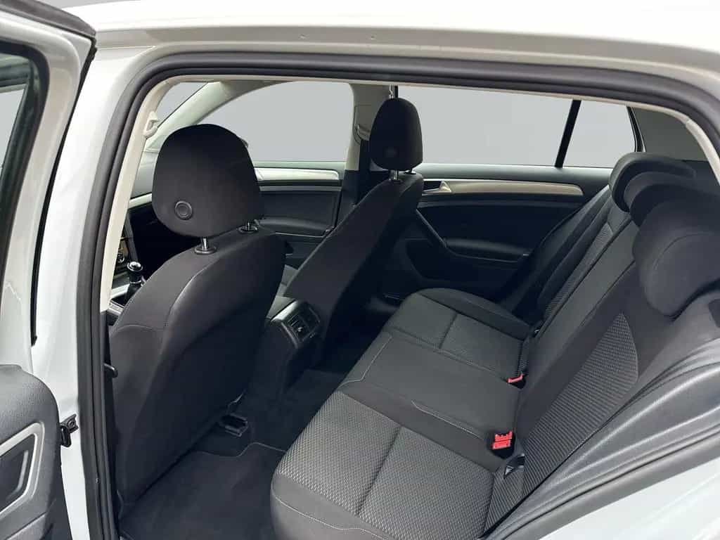 Volkswagen Golf VII 1.0 TSI 05/2017-photo-11