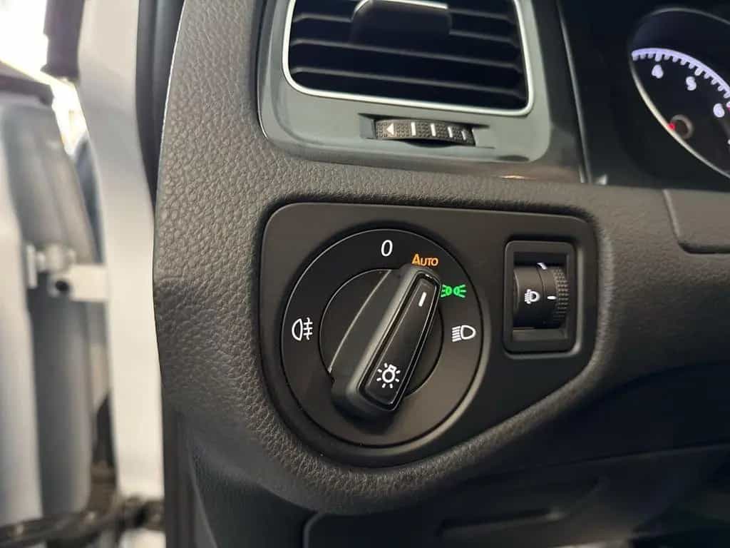 Volkswagen Golf VII 1.0 TSI 05/2017-photo-19