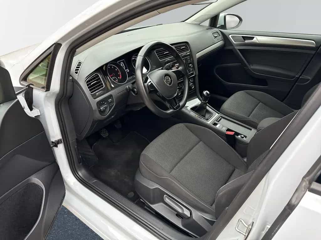 Volkswagen Golf VII 1.0 TSI 05/2017-photo-9