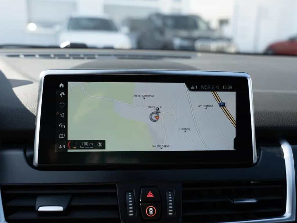 BMW 220 Active Tourer Sport Line FACEL. HUD LED NAVI 06/2021-photo-13