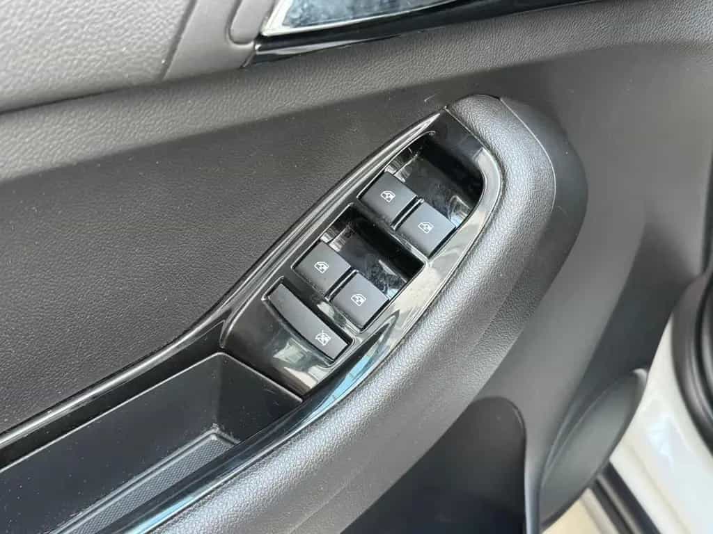 Chevrolet Orlando LT 7Sitze+Klima+Tempomat+PDC+Navi 10/2012-photo-11