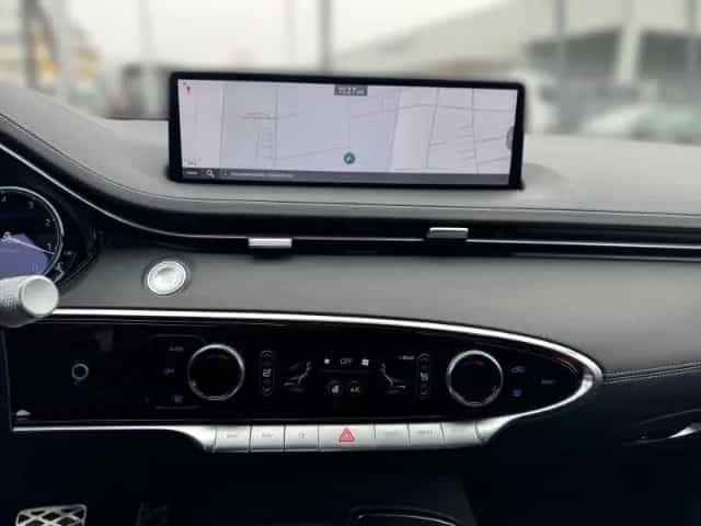 Genesis GV70 Sport 4WD Memory Sitze LED ACC El. Heckklap 11/2024-photo-8