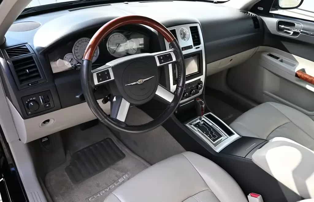 Chrysler 300C 5.7 V8 07/2007-photo-10