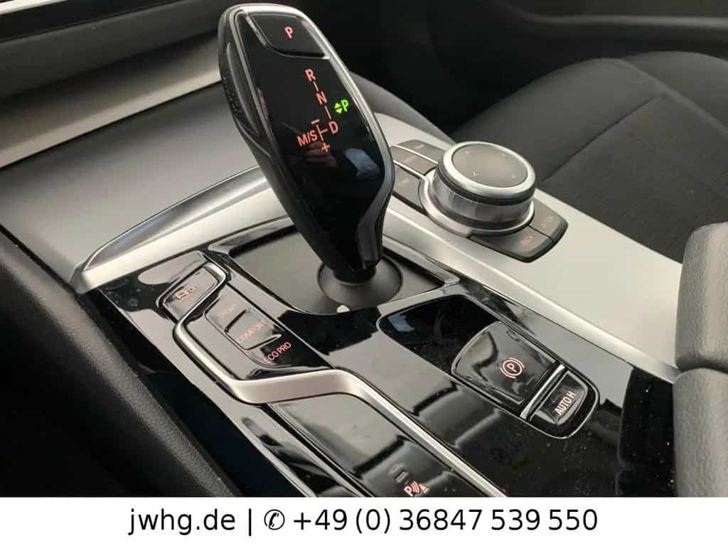 BMW 5 Series 520d Touring Aut.|Live Cockpit|Keyl.|Driv.Assist 03/2021-photo-8
