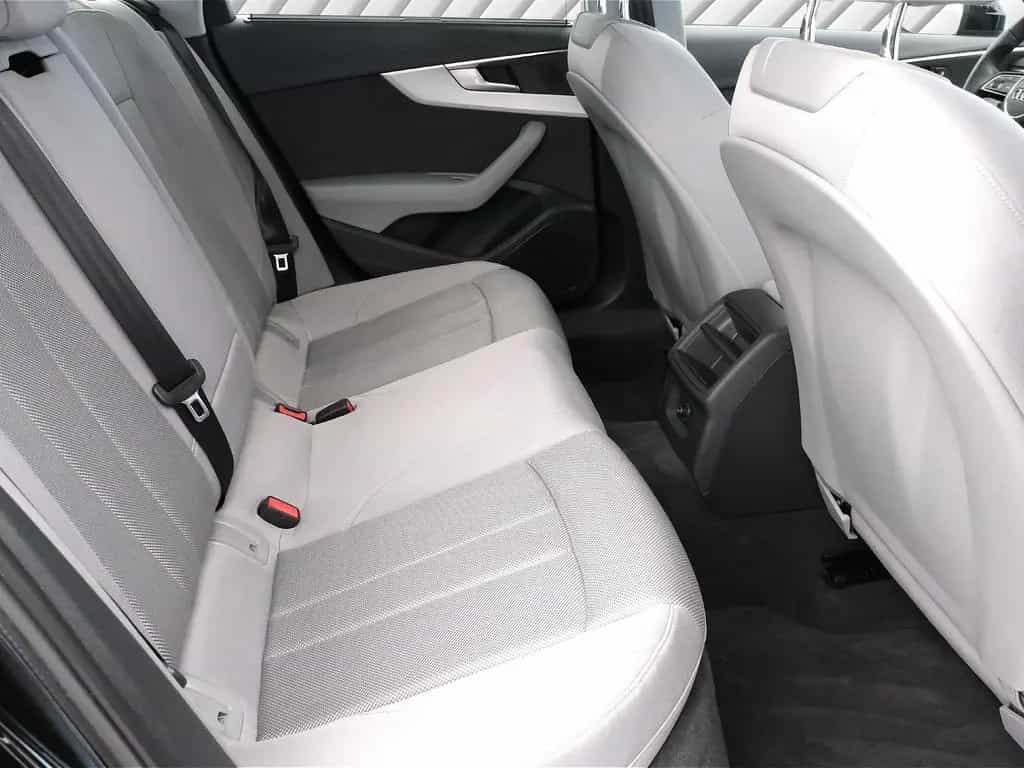 Audi A4 Avant 35 TFSI 03/2023-photo-10