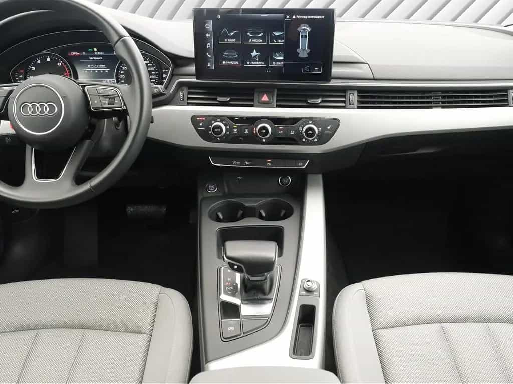 Audi A4 Avant 35 TFSI 03/2023-photo-11
