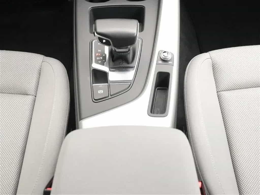 Audi A4 Avant 35 TFSI 03/2023-photo-12