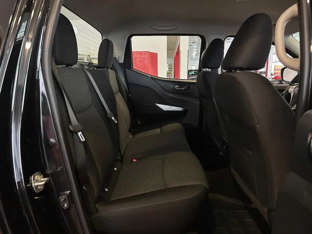 Nissan NP300 Acenta Double Cab 4x4//1.Hd+AHK+BT+DAB\\ 02/2022-photo-19