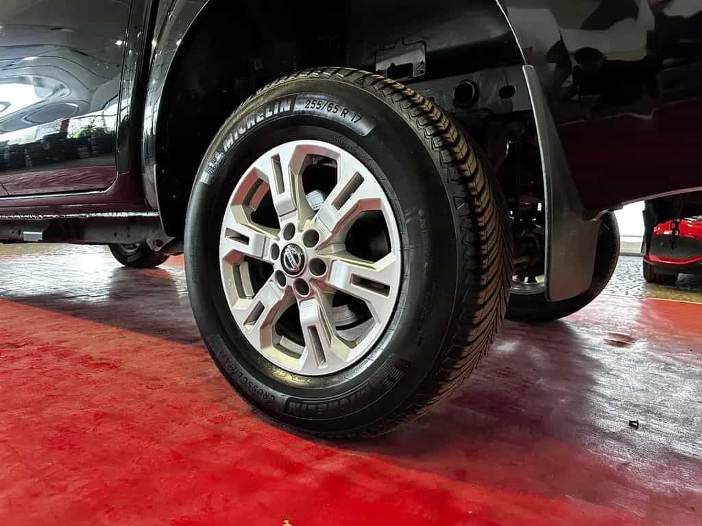 Nissan NP300 Acenta Double Cab 4x4//1.Hd+AHK+BT+DAB\\ 02/2022-photo-2