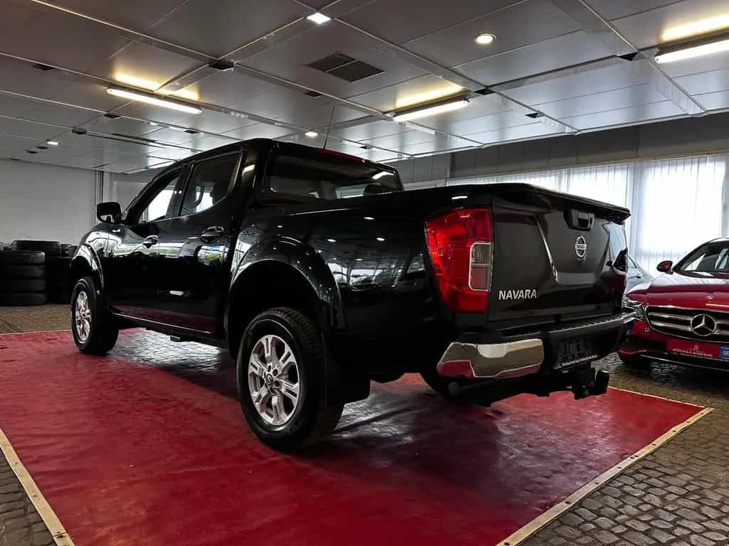 Nissan NP300 Acenta Double Cab 4x4//1.Hd+AHK+BT+DAB\\ 02/2022-photo-3