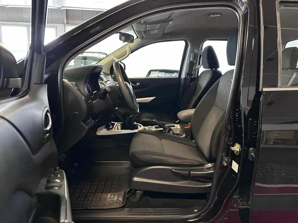 Nissan NP300 Acenta Double Cab 4x4//1.Hd+AHK+BT+DAB\\ 02/2022-photo-7