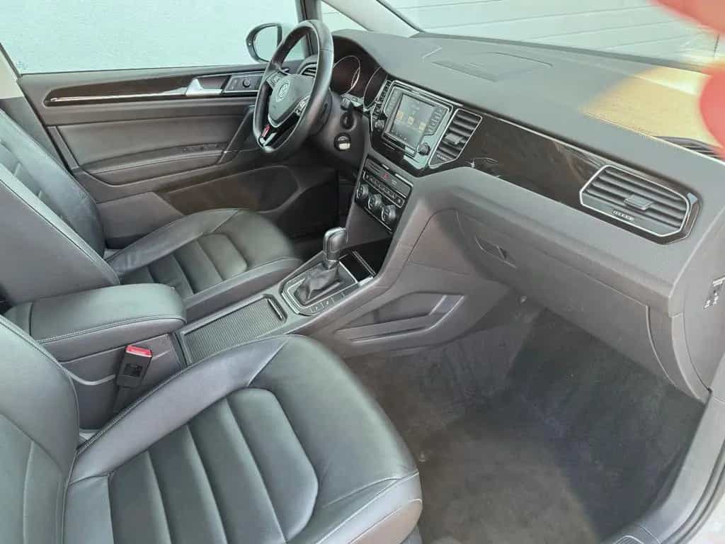 Volkswagen Golf Sportsvan Highline Leder 04/2017-photo-6