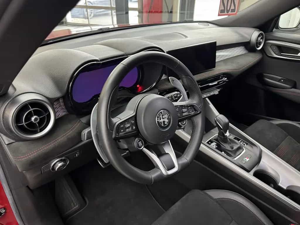 Alfa Romeo Tonale 1.5 VGT Veloce 48 V Hybrid LED 08/2023-photo-12