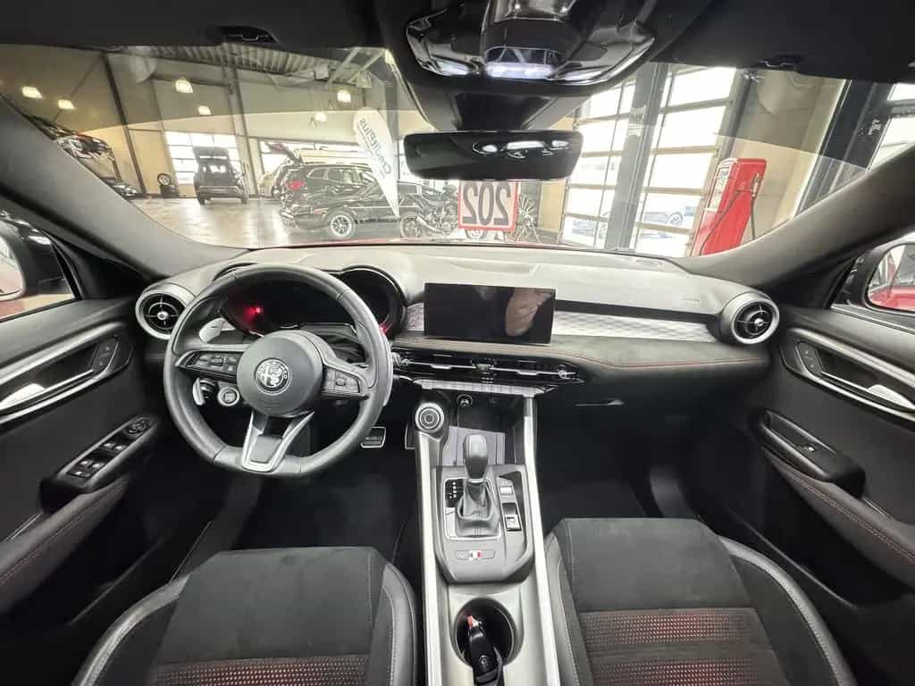 Alfa Romeo Tonale 1.5 VGT Veloce 48 V Hybrid LED 08/2023-photo-18