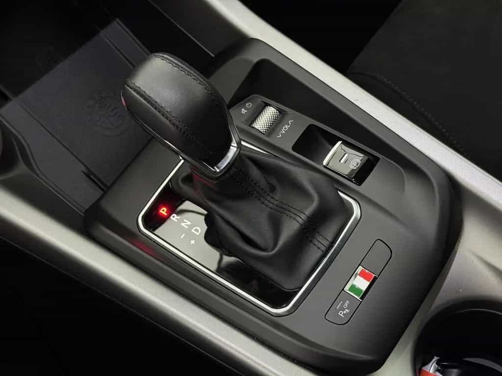 Alfa Romeo Tonale 1.5 VGT Veloce 48 V Hybrid LED 08/2023-photo-30